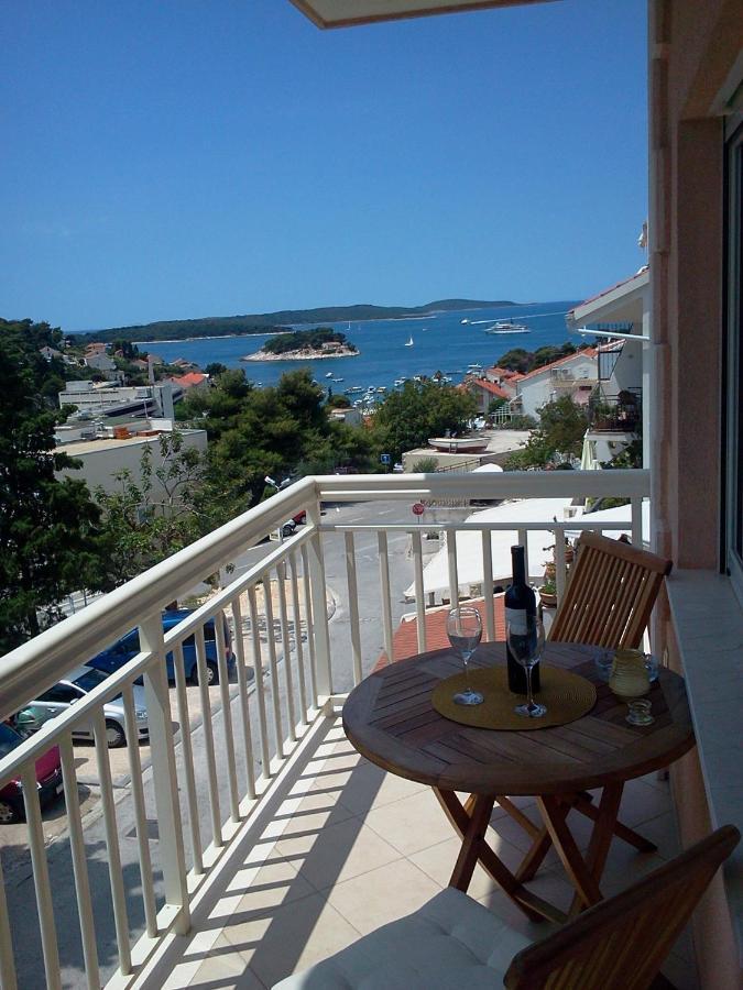 Apartments Jani Hvar Town Ruang foto