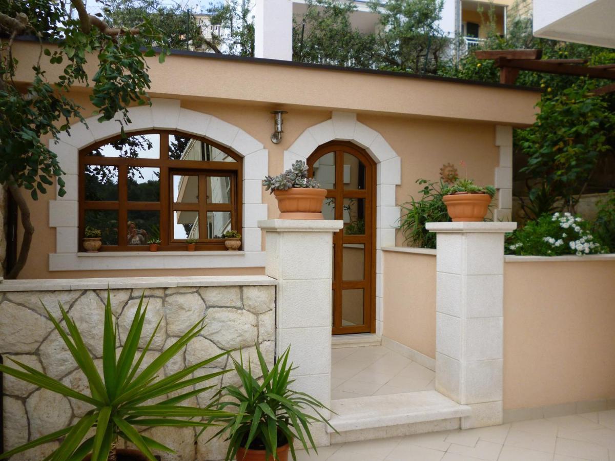 Apartments Jani Hvar Town Bagian luar foto